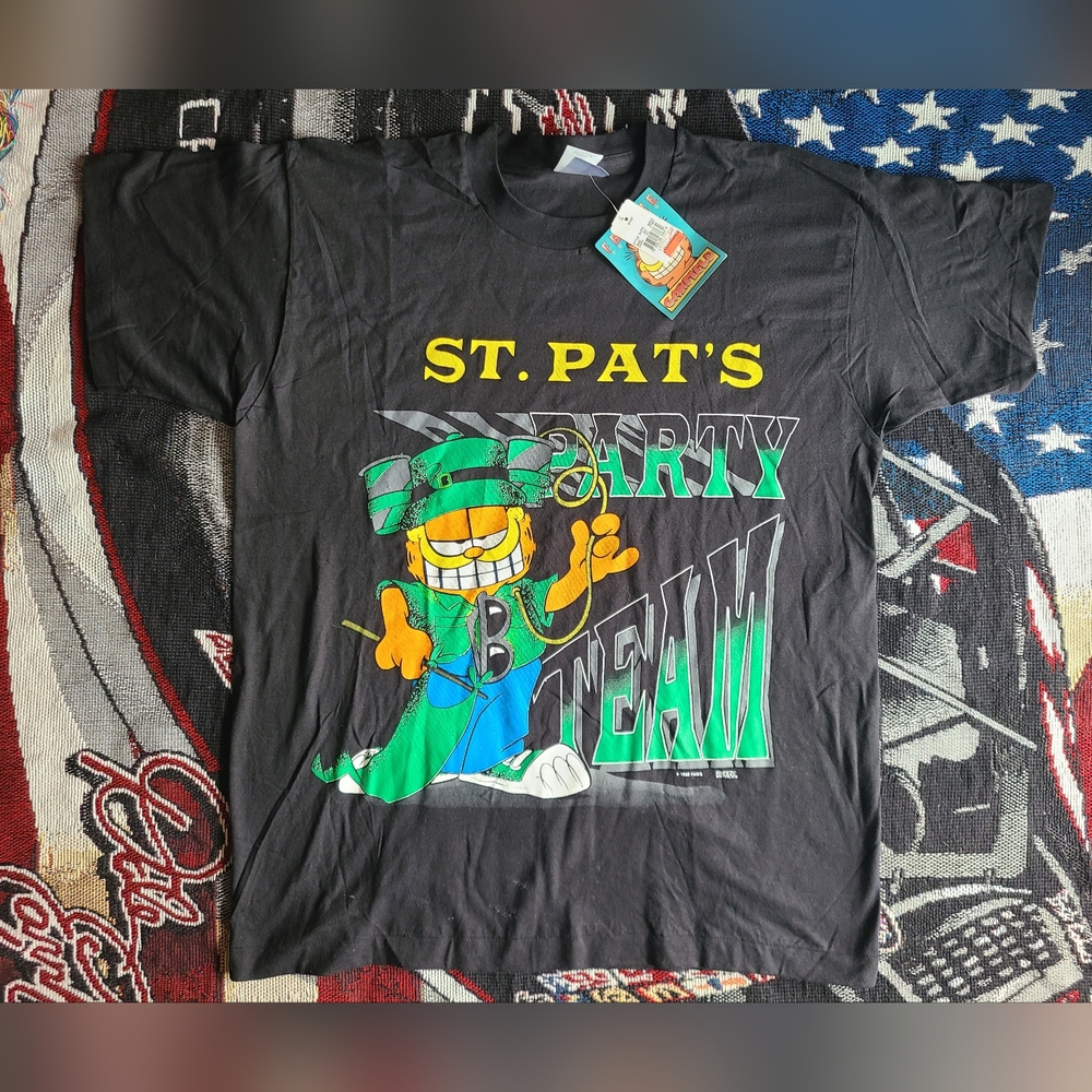 Garfield Shirt